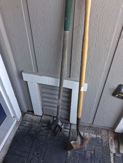 2 garden tools