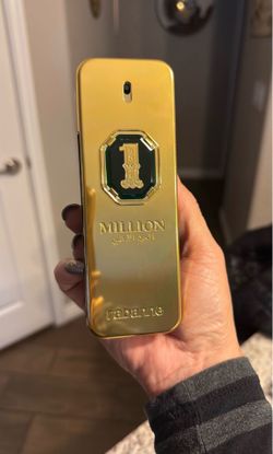 Million Oud perfume for man
