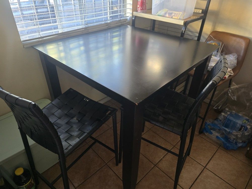 Dinning Table 2 Chairs