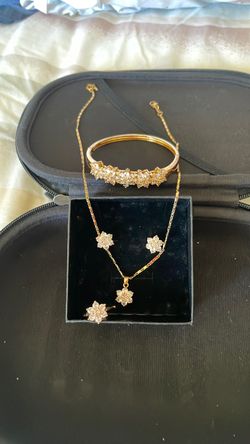 New Premium Rositas jewelry set  non-tarnish