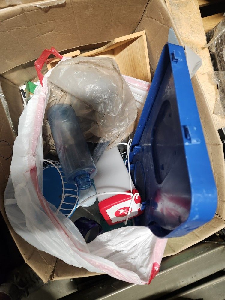 Free guinea pig/rabbit/hamster/gerbil accessories