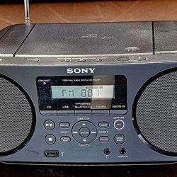 Sony ZS-RS60BT Boombox Bluetooth USB FM/AM CD Mega Bass Black