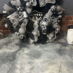 Raiders Christmas Wreath