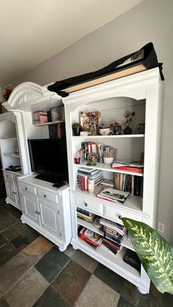 3-Parts Entertainment Center