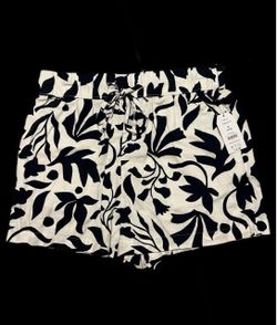 12 for $20 Brand New Women’s Shorts for $20 Small