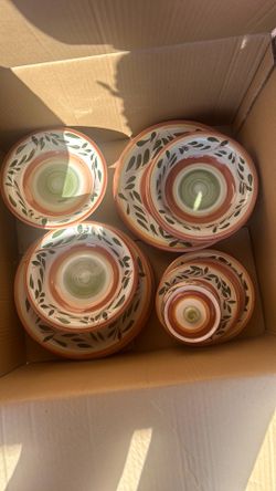 Orange with green dinner set