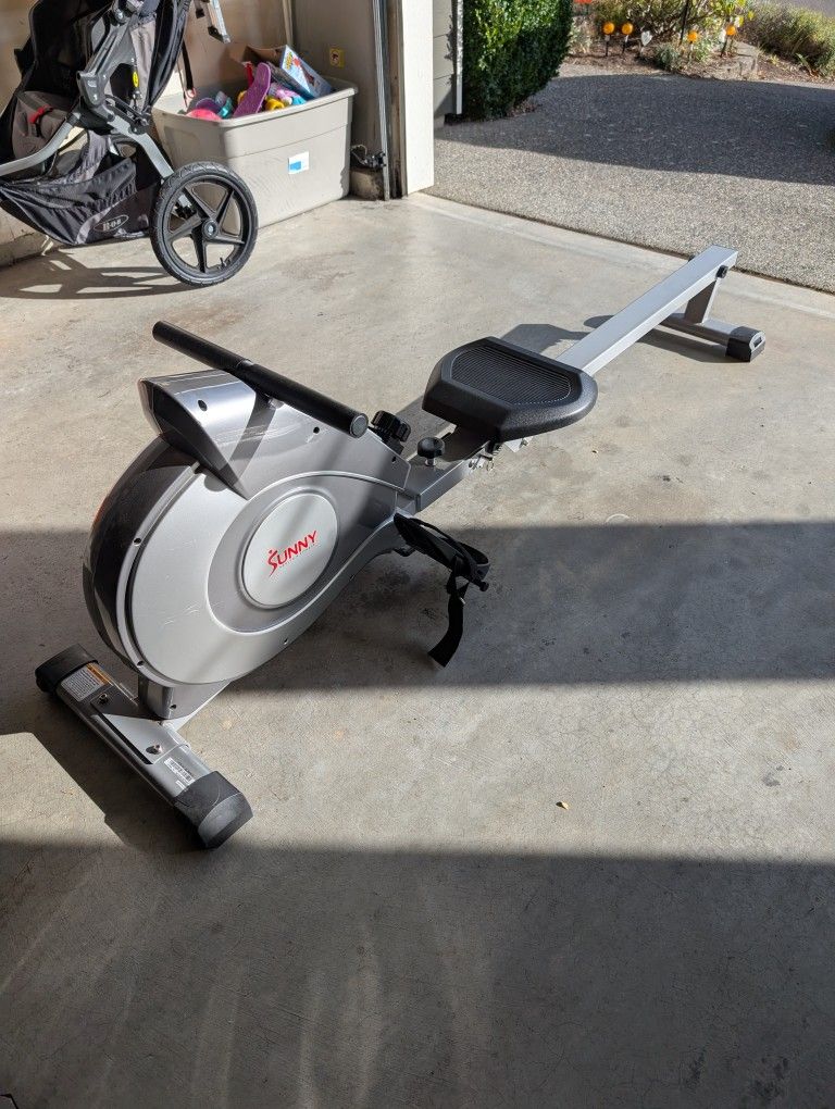 Sunny Rowing Machine