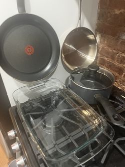 Full Kitchen Set Various Items
