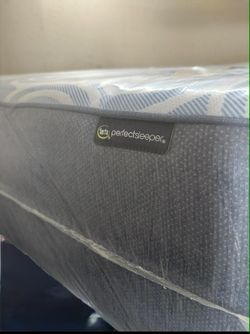 NEW Twin mattress Serta 12 inch Perfect sleeper