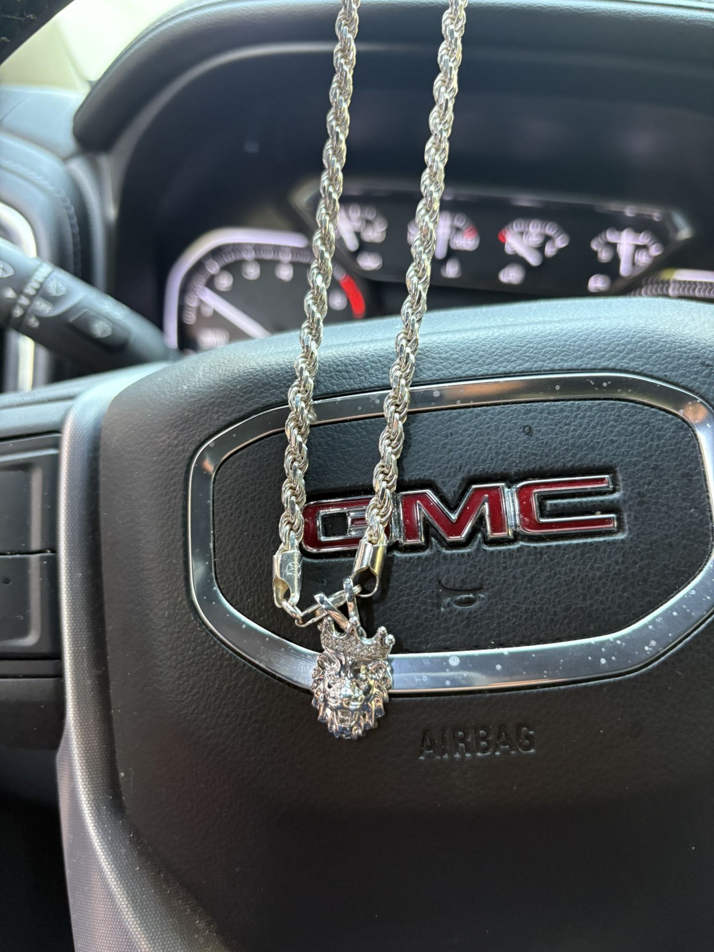 Leo White Gold Chain