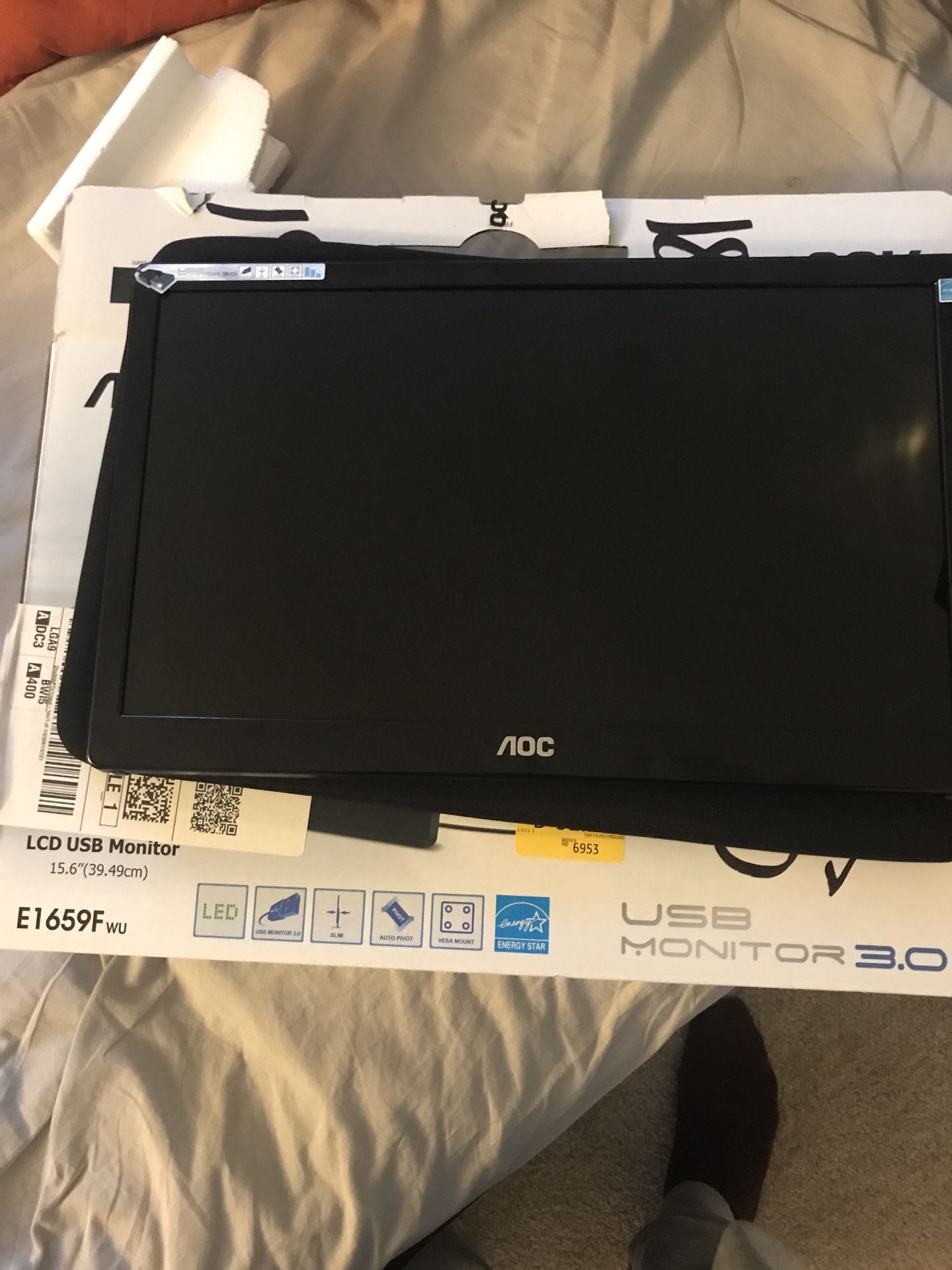 AOC 15.6 “ portable monitor