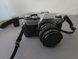 Canon AE-1 35mm film camera. Working, film tested.