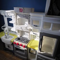 Play Kitchen Set 