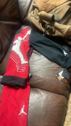 Boy size 7 Jordan sweatsuit