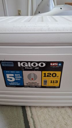 IGLOO POLAR 120 ICE CHEST.