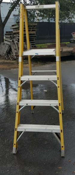 Heavy duty ladder