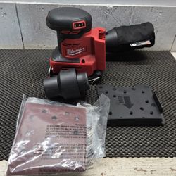 
Milwaukee
Sheet Sander 