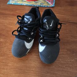 Football Cleats Size 10