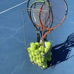 4 Racquets And Balls 