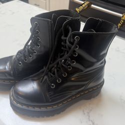 Dr. Martens Jadon Platform Boot
