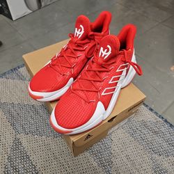 NEW Patrick Mahomes Adidas Men's Shoe 10.5 NEW