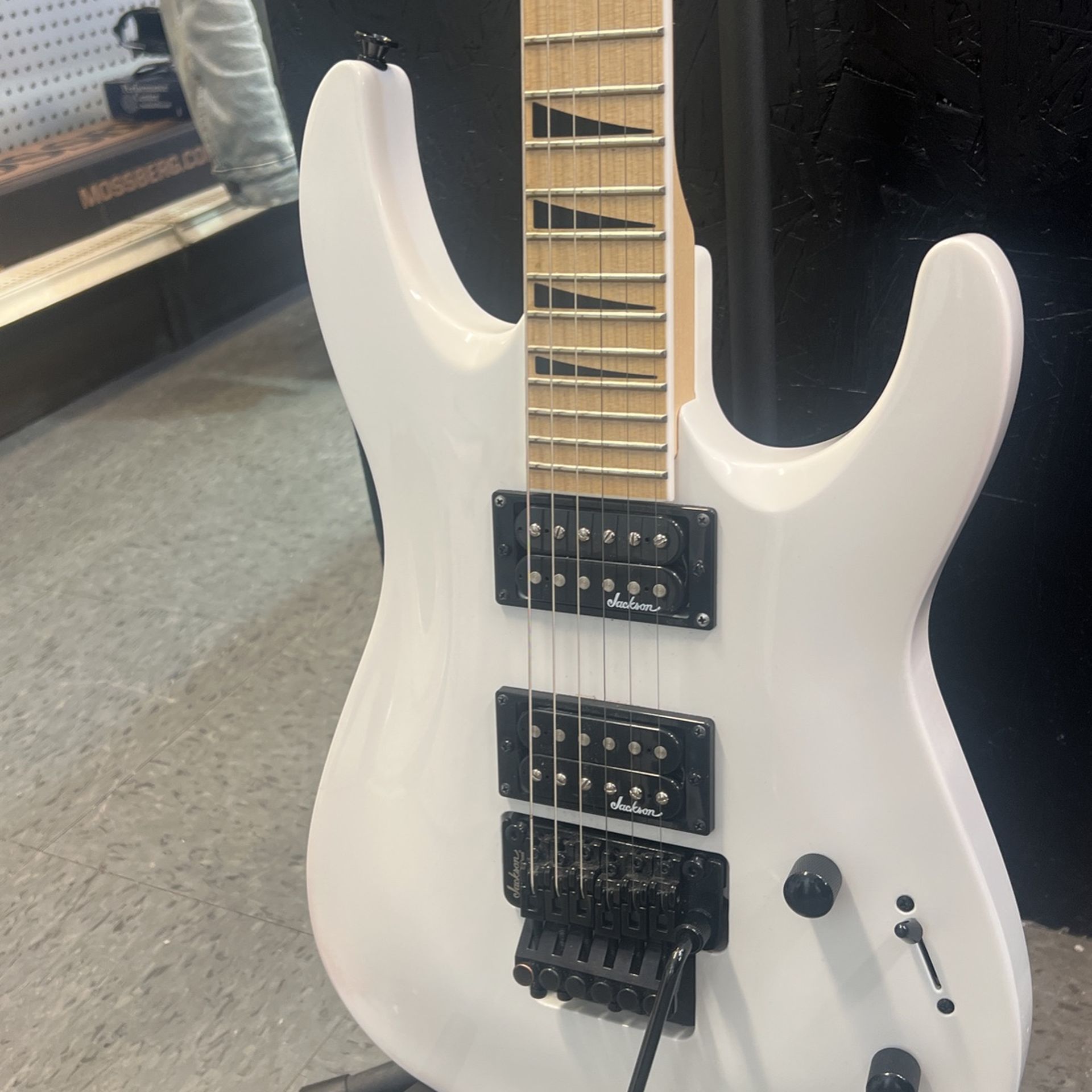 Jackson JS32 Dinky DKA Electric Guitar
