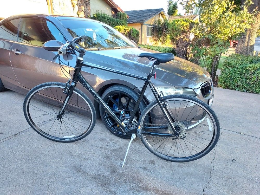 GIANT Escape 2 Bicycle