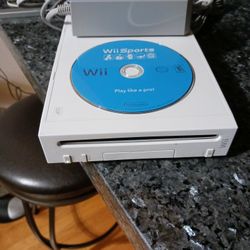 Nintendo Wii Gaming Console