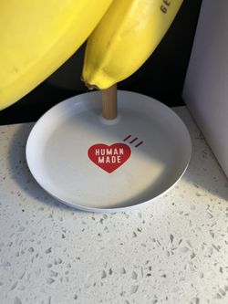 HUMAN MADE BANANA REPLICA & STAND SET