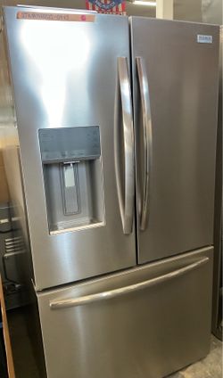 New Open Box  Frigidaire Gallery 28 cu Ft Standard Depth French Door Refrigerator in Stainless Steel