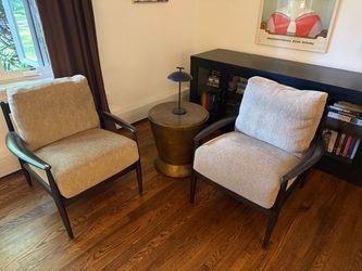 Pair John Stuart chairs