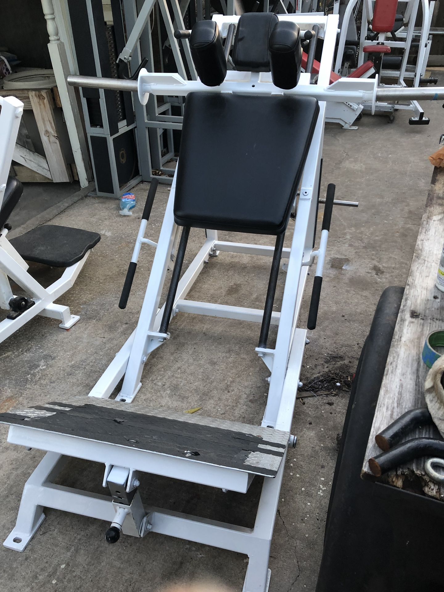 Body masters hack squat for Sale in Burleson, TX OfferUp