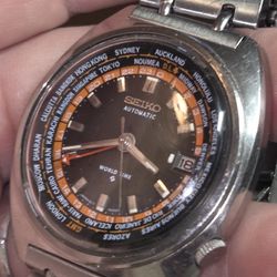 Vintage Seiko 6117 - 6400 World Timer GMT -