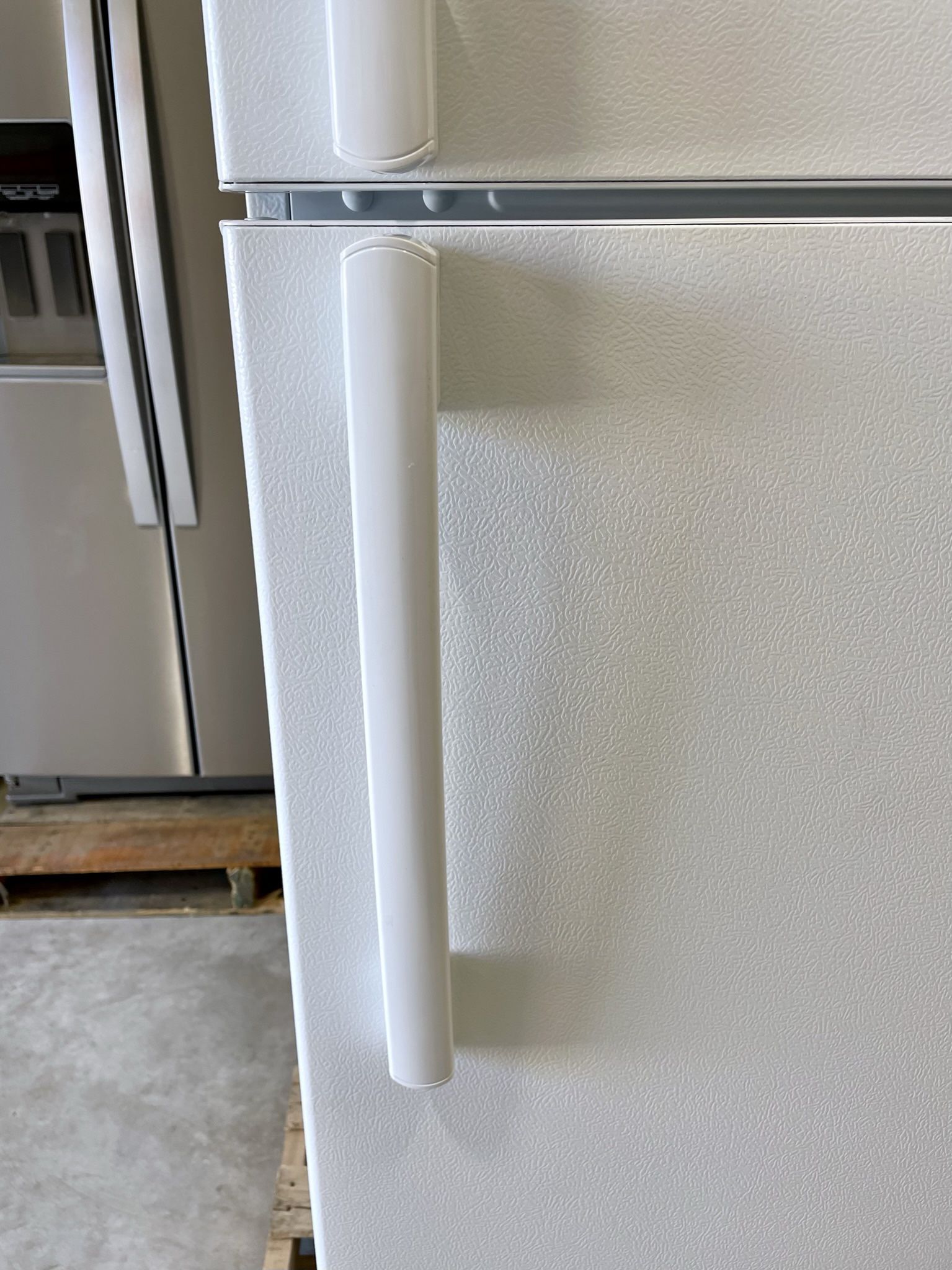 BLACK FRIDAY GE 18.3 cu. ft. TopFreezer Refrigerator, White for Sale