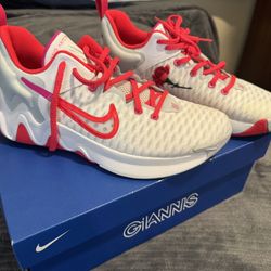 Giannis Immortality Basketball Shoe 