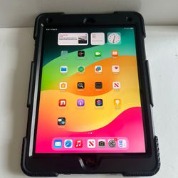 Apple iPad 9th Gen Black 10.2” 64GB Tablet iOS 17.4 - $169. 