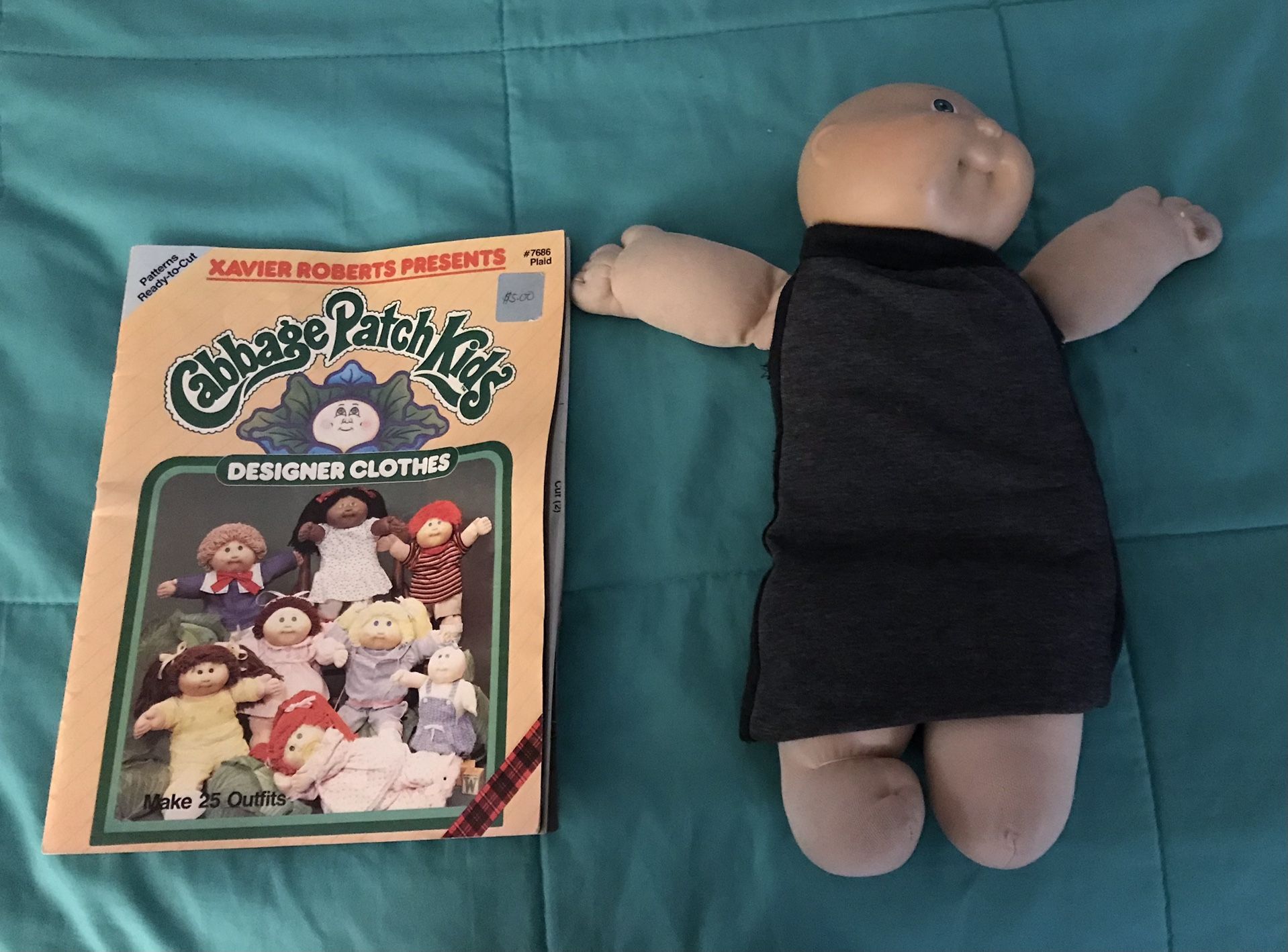 1978 Cabbage Patch Doll && Designer Clothes Booklet