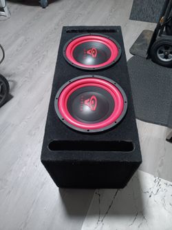 12's CERWIN VEGA WITH A 3000 MONO BLOCK  EVO AMP.