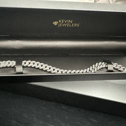100% Silver Cuban Link Bracelet With Diamonds 