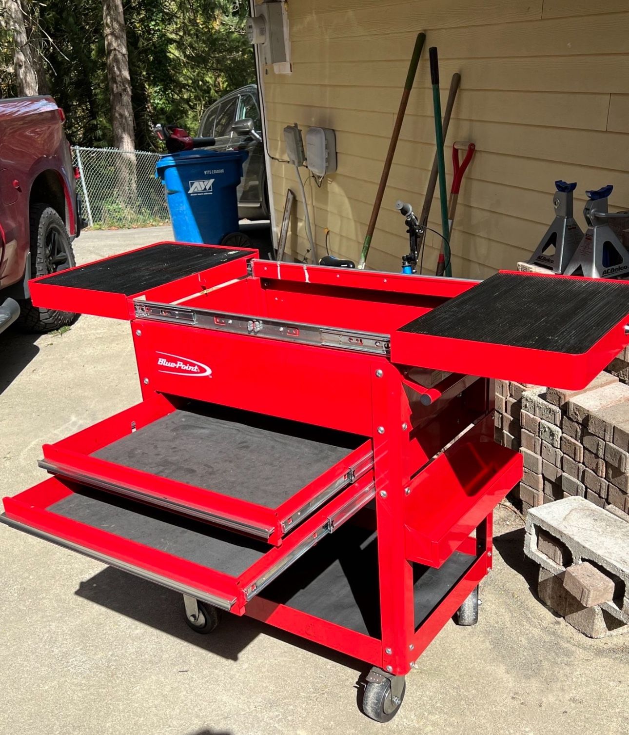 Snap On Blue Point Tool Cart