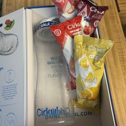 Cirkul Bottle And Cartridges 