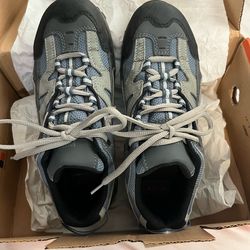 Red Wing Women’s Steel Toe Shoes/New