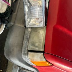 Two brand new headlights for jeep grand Cherokee