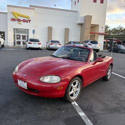 1999 Mazda Miata 