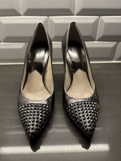 Michael kors Silver Aria Glitter Pump size 7