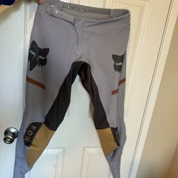 Fox Pants Size 32 