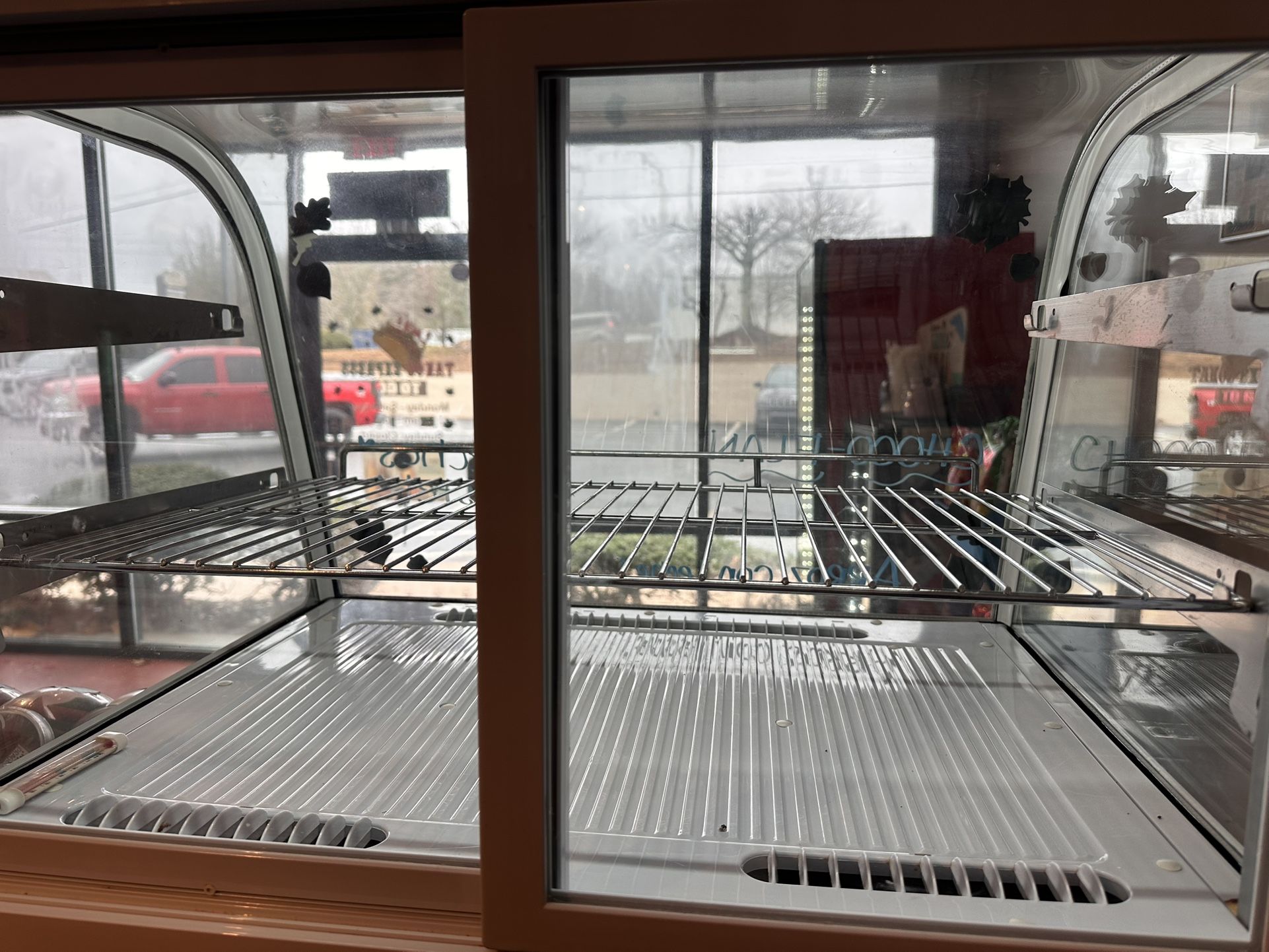 Avantico Dessery DISPLAY refrigerator 