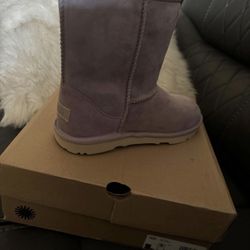 Uggs Size 6 Brand New