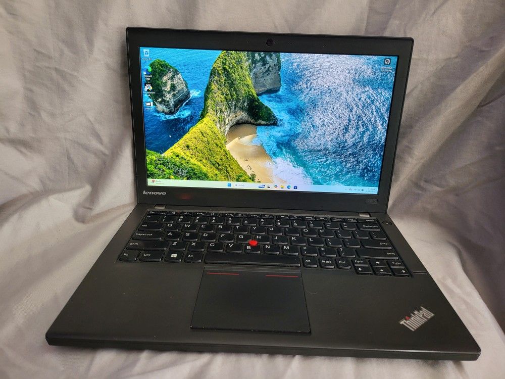 Refurbished Lenovo Thinkpad x240, i5-4300u, 8gb ram, 250gb ssd, dual batts