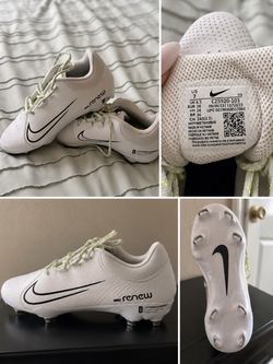 Softball cleats never worn